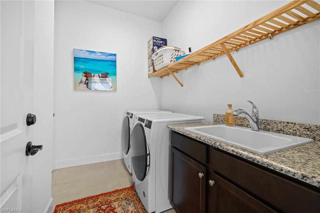 7350 Saona Ct Property Photo 28