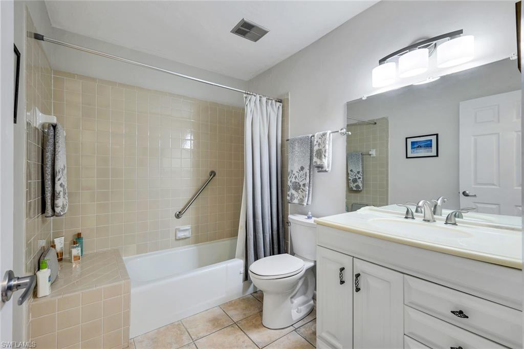 960 Palm View Dr 209 Property Photo 22