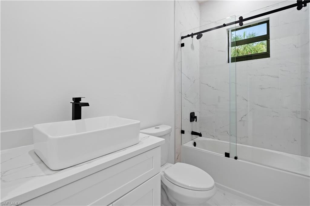 12086 Chamberlain Blvd Property Photo 14