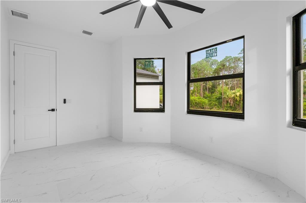 12086 Chamberlain Blvd Property Photo 24