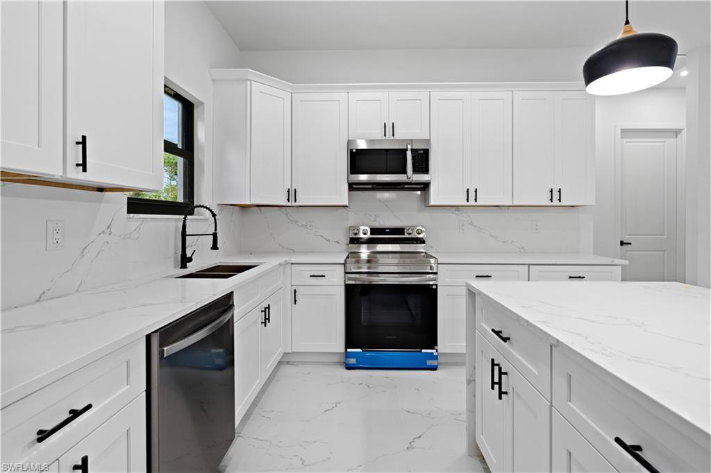 12086 Chamberlain Blvd Property Photo 35