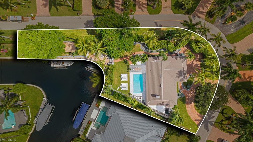2030 Snook Dr Property Photo 2