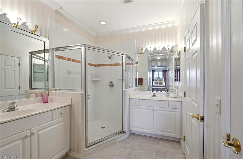 4834 Hampshire Ct 303 Property Photo 22