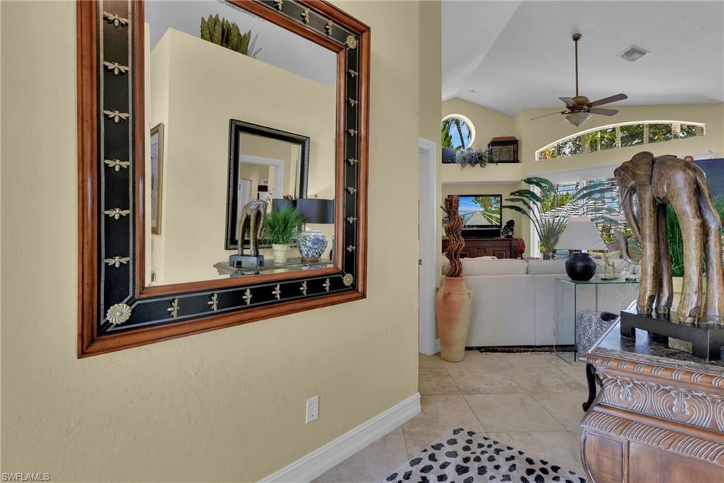130 San Rafael Ln Property Photo 5