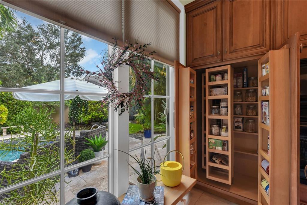 130 San Rafael Ln Property Photo 16