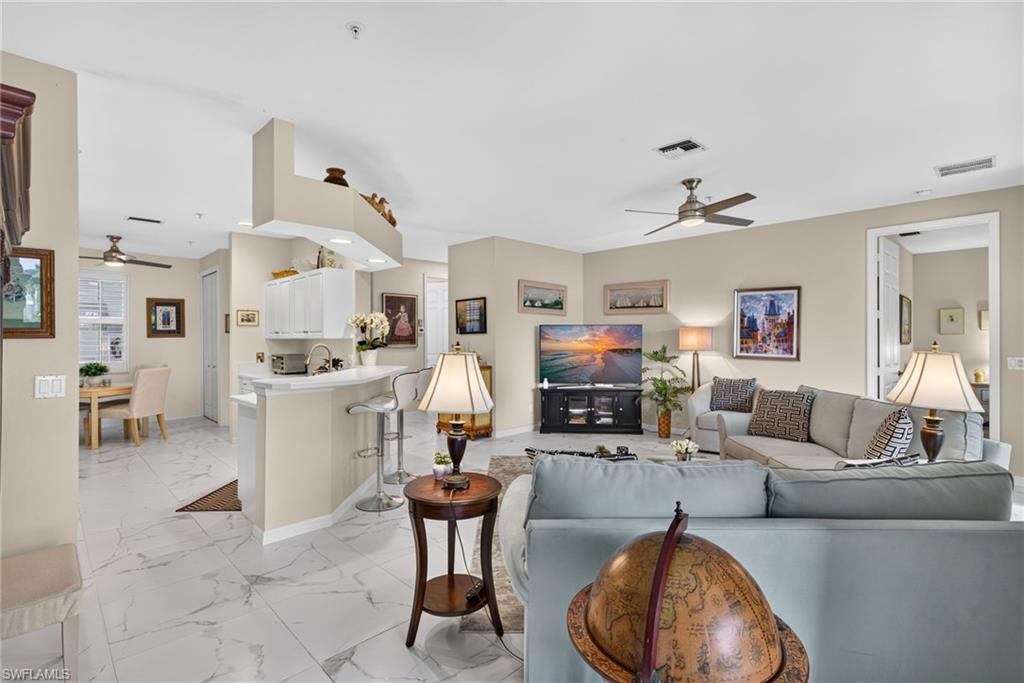 5040 Yacht Harbor Cir 102 Property Photo 8