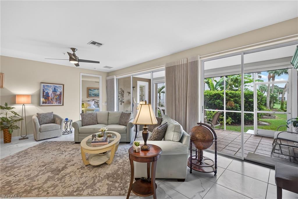 5040 Yacht Harbor Cir 102 Property Photo 9