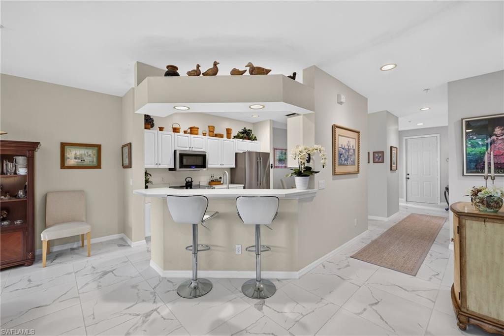 5040 Yacht Harbor Cir 102 Property Photo 12