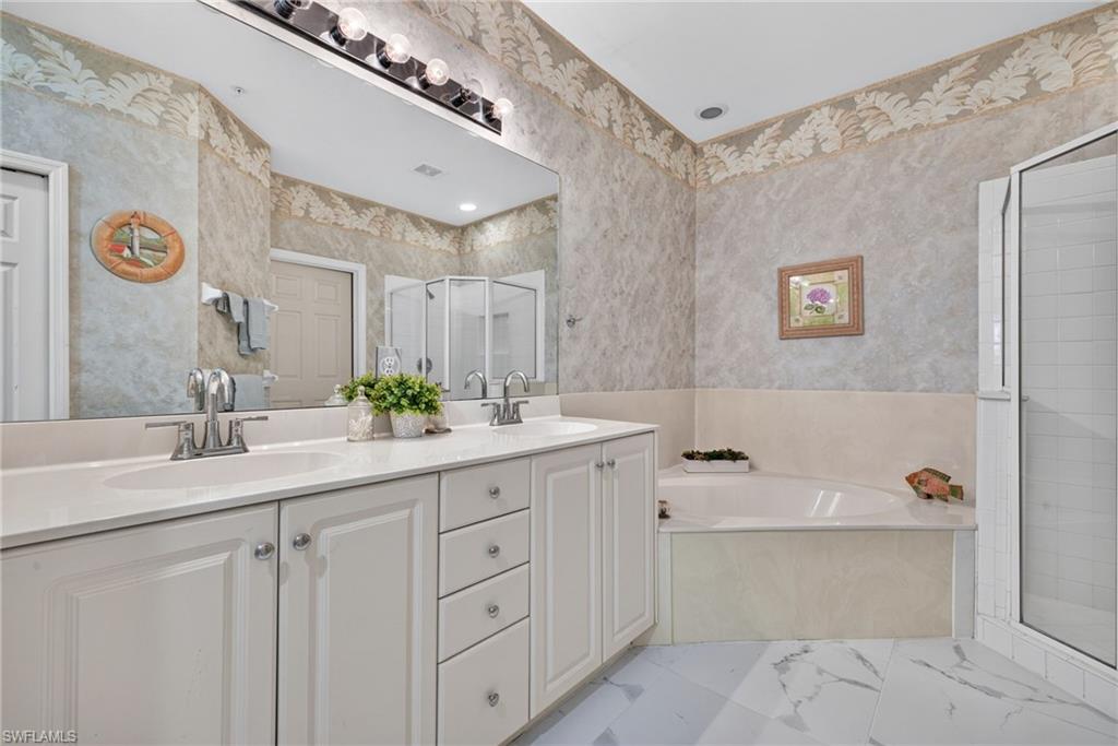 5040 Yacht Harbor Cir 102 Property Photo 20