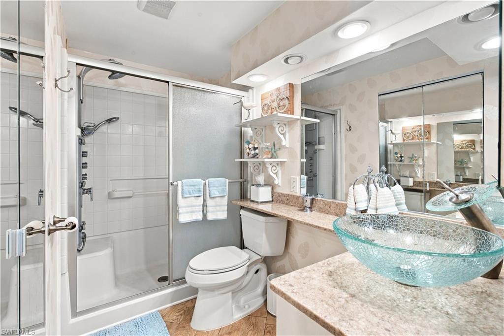542 Charlemagne Blvd Property Photo 3
