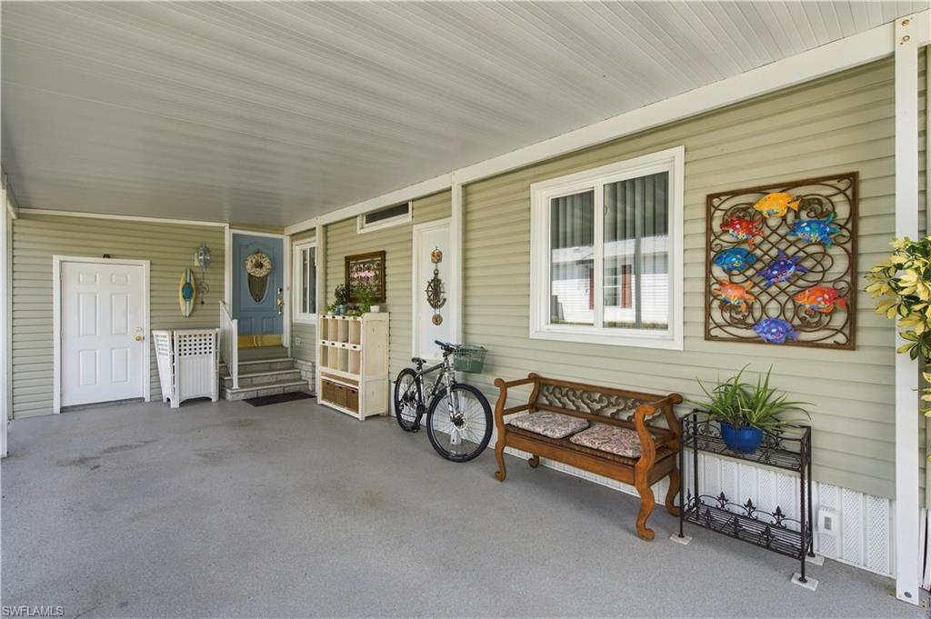 542 Charlemagne Blvd Property Photo 14