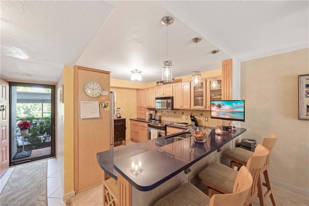 9395 Pennsylvania Ave 3 Property Photo 8