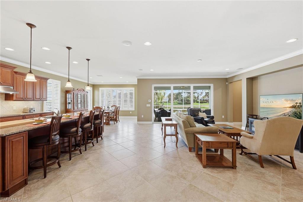 8562 Veronawalk Cir Property Photo 8