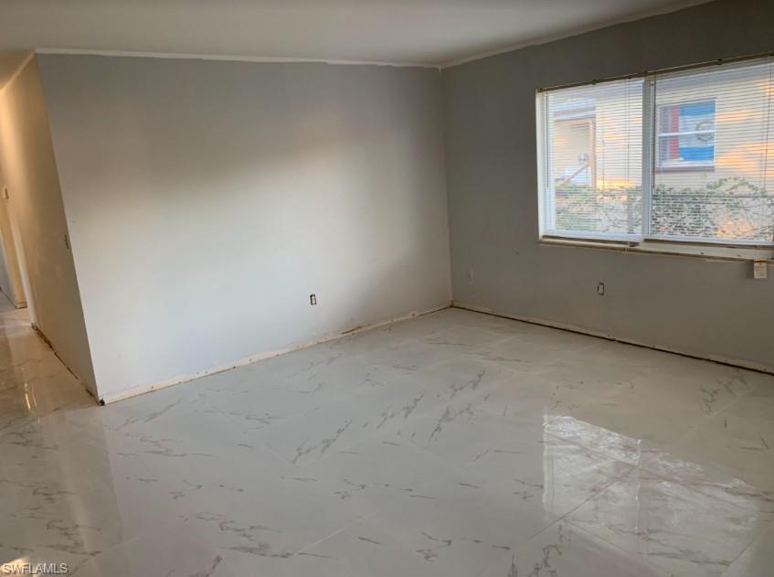 1027 San Remo Ave Property Photo 3