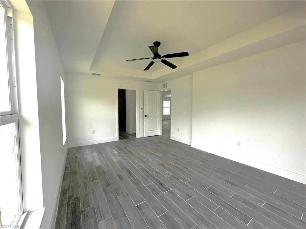 2317 39th St Property Photo 9