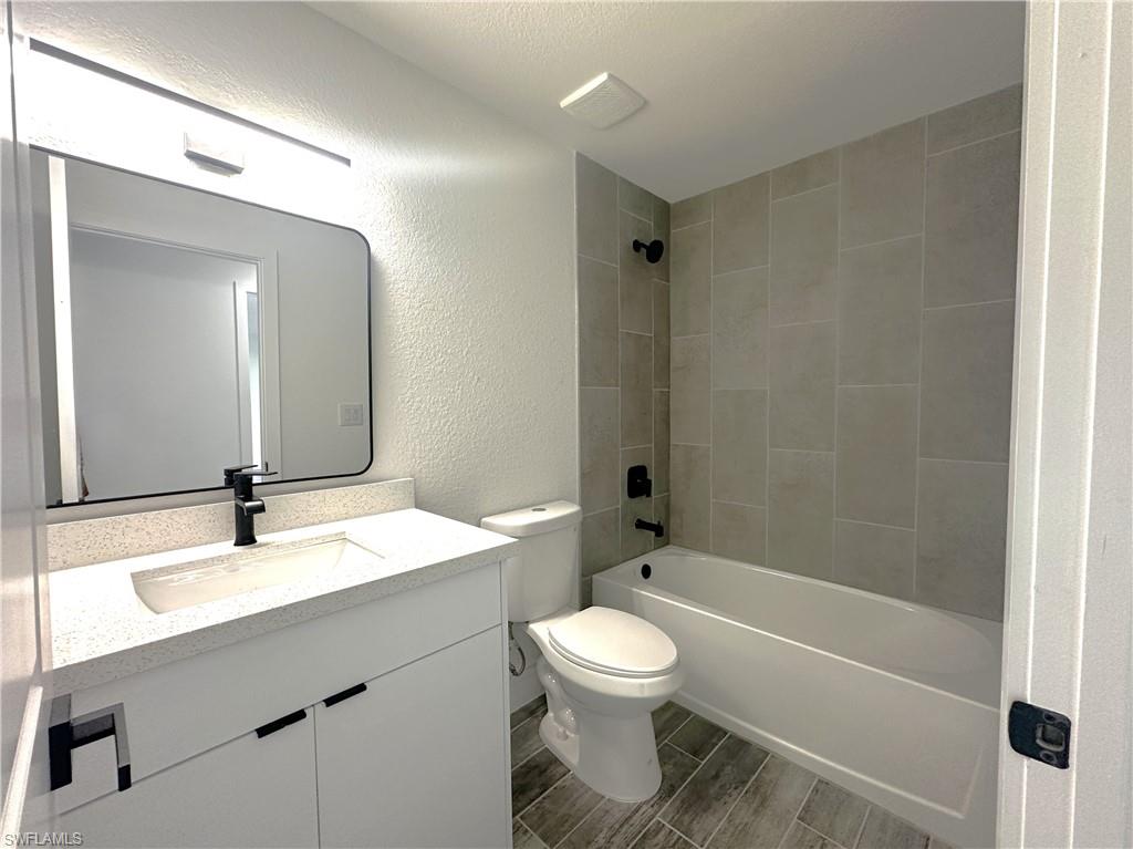 2317 39th St Property Photo 19