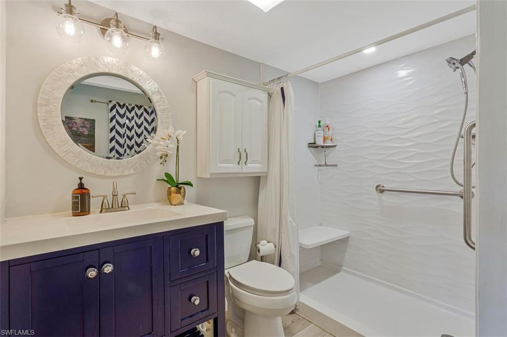 4372 27th Ct Sw 203 Property Photo 5