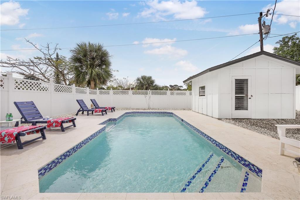 320 Marco Lake Dr Property Photo 15
