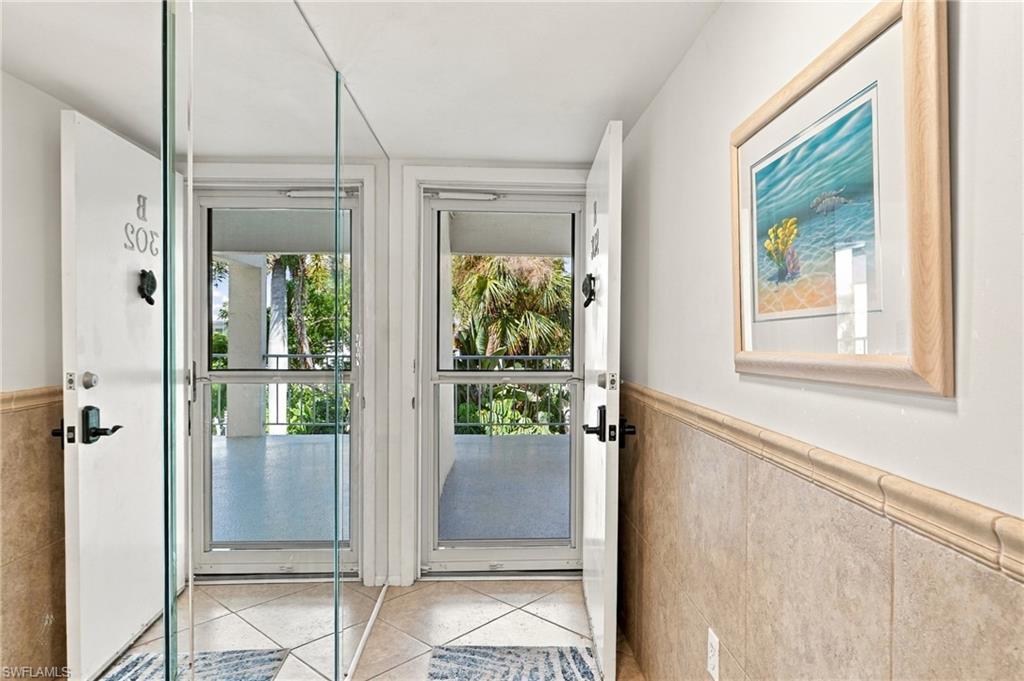 1930 Gulf Shore Blvd N B302 Property Photo 6