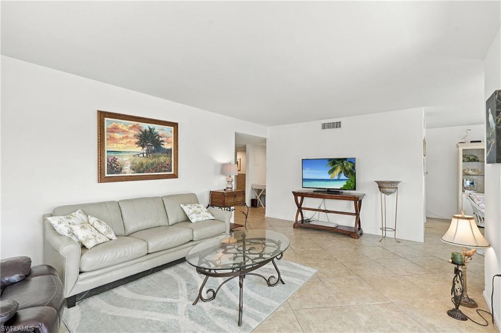 1930 Gulf Shore Blvd N B302 Property Photo 10