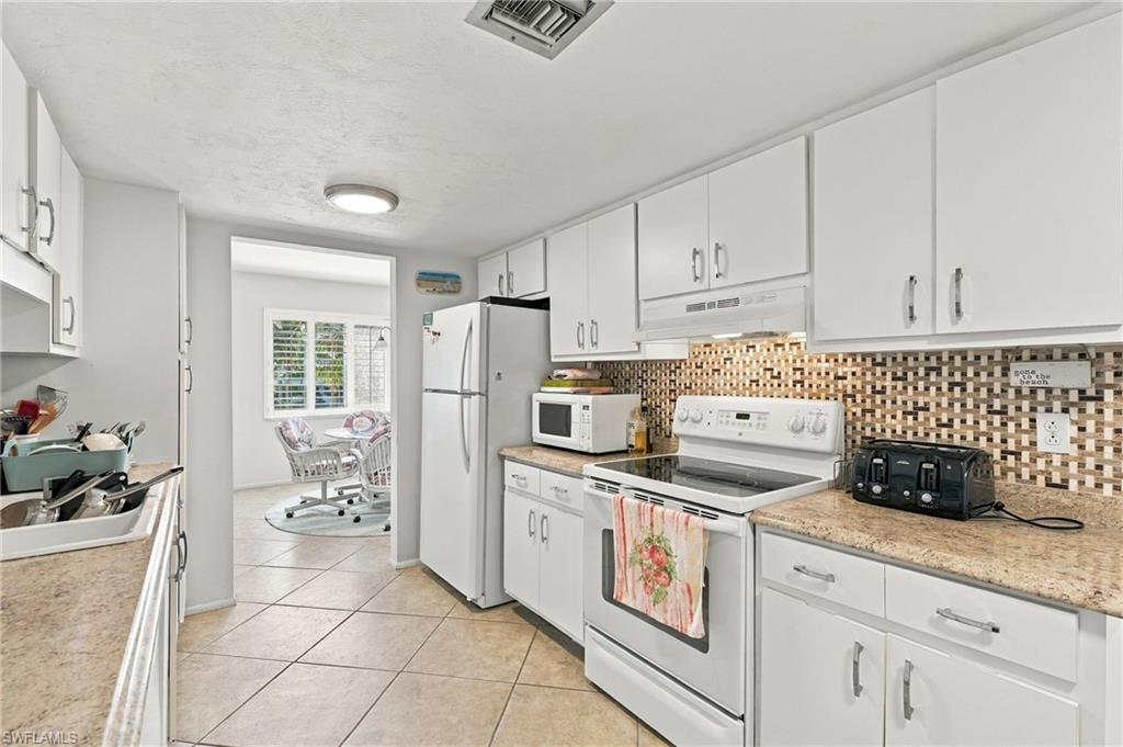 1930 Gulf Shore Blvd N B302 Property Photo 13