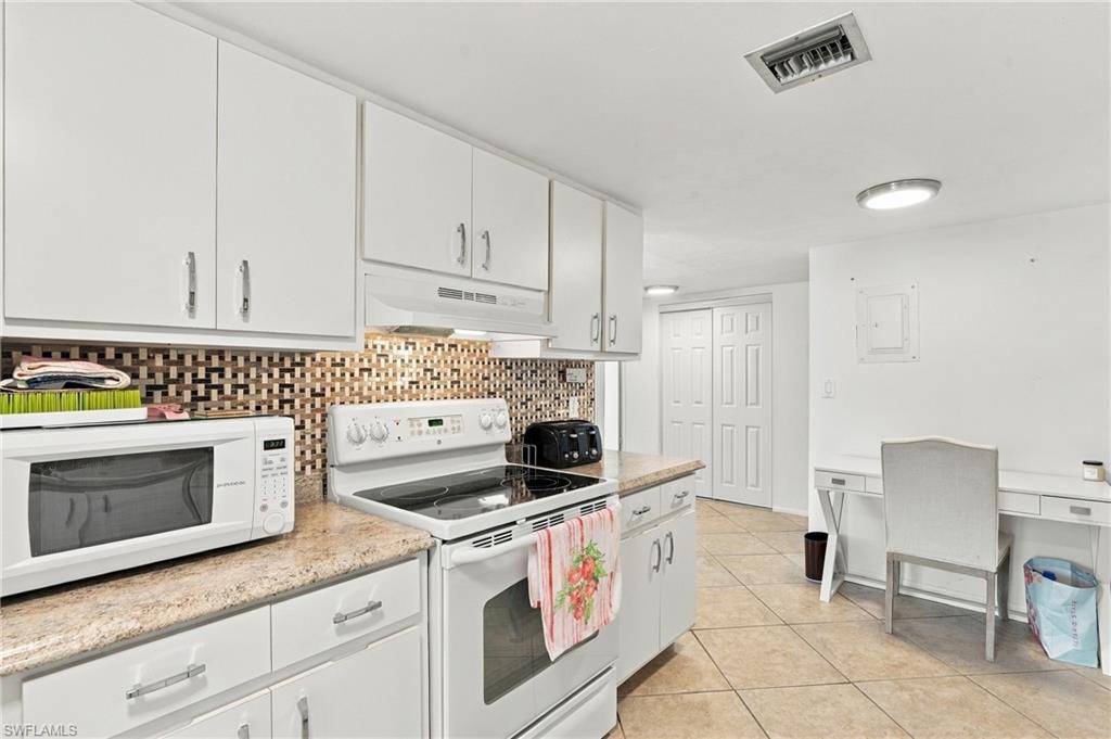 1930 Gulf Shore Blvd N B302 Property Photo 14