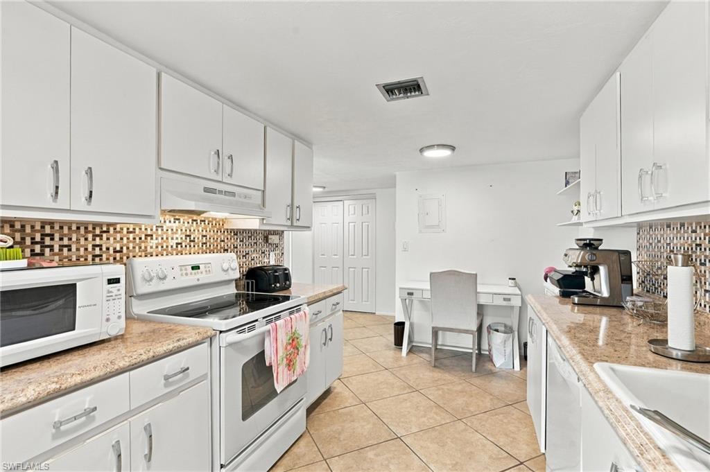1930 Gulf Shore Blvd N B302 Property Photo 15