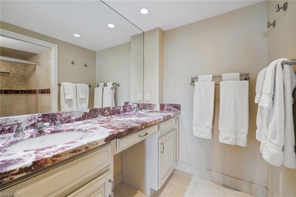 4001 Gulf Shore Blvd N 1205 Property Photo 17