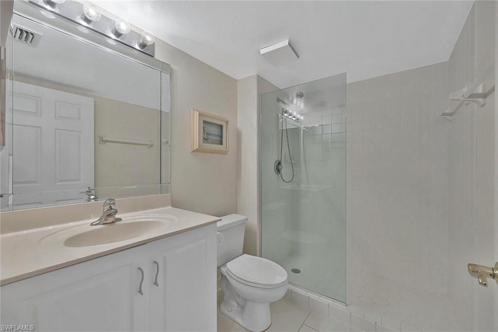 9577 Gulf Shore Dr 704 Property Photo 12