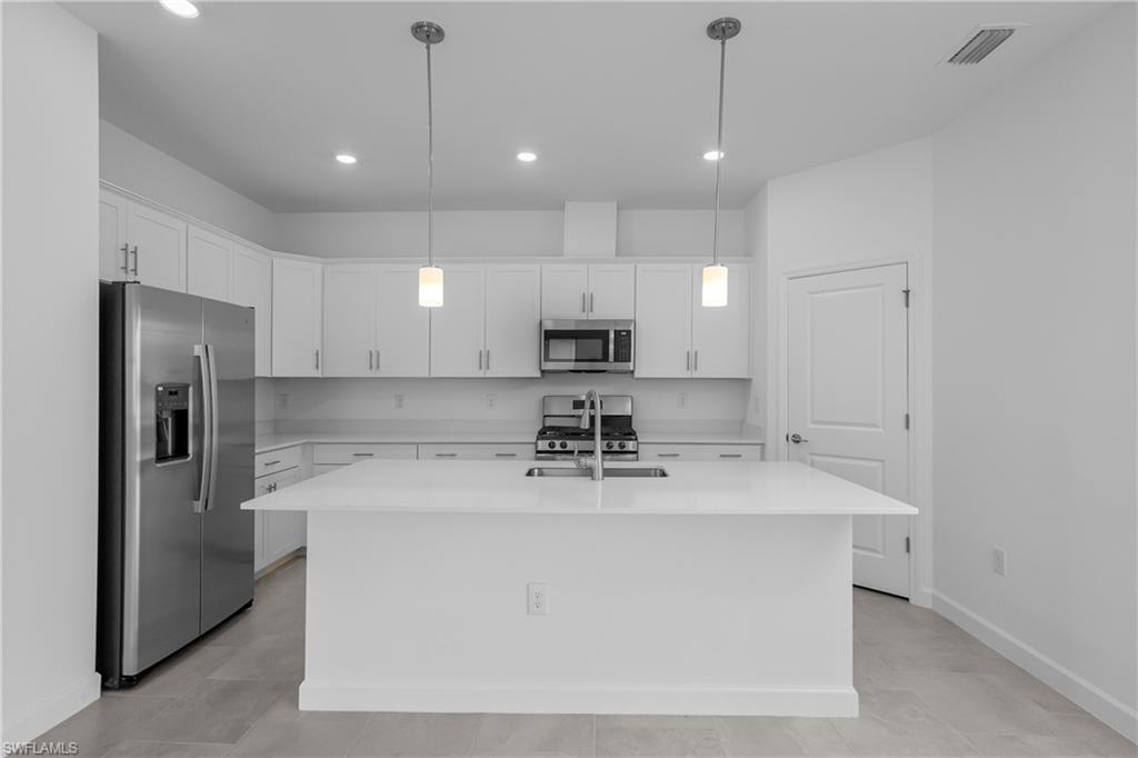 20179 Hartford Blvd Property Photo 11