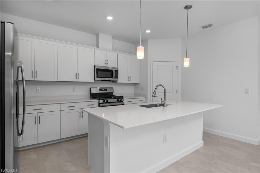 20179 Hartford Blvd Property Photo 13