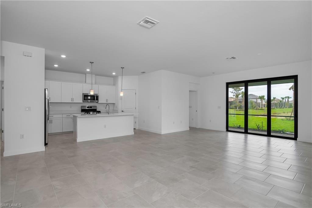 20179 Hartford Blvd Property Photo 16