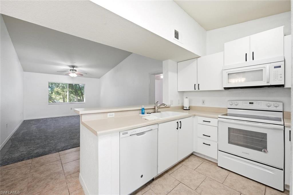 8271 Key Royal Cir 931 Property Photo 3
