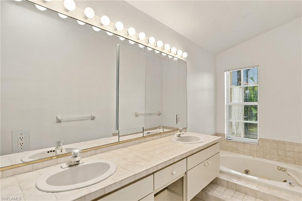 10391 Quail Crown Dr 34 Property Photo 13