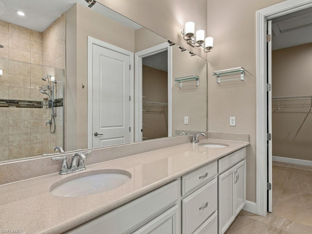 8142 Lucello Ter S Property Photo 6