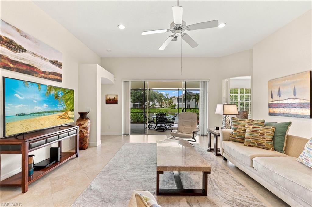 2256 Island Cove Cir Property Photo 5
