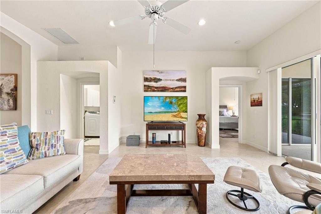 2256 Island Cove Cir Property Photo 9