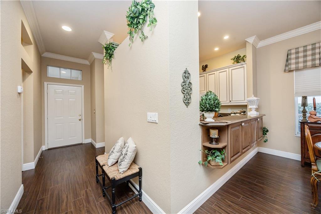 6541 Ilex Cir Property Photo 3