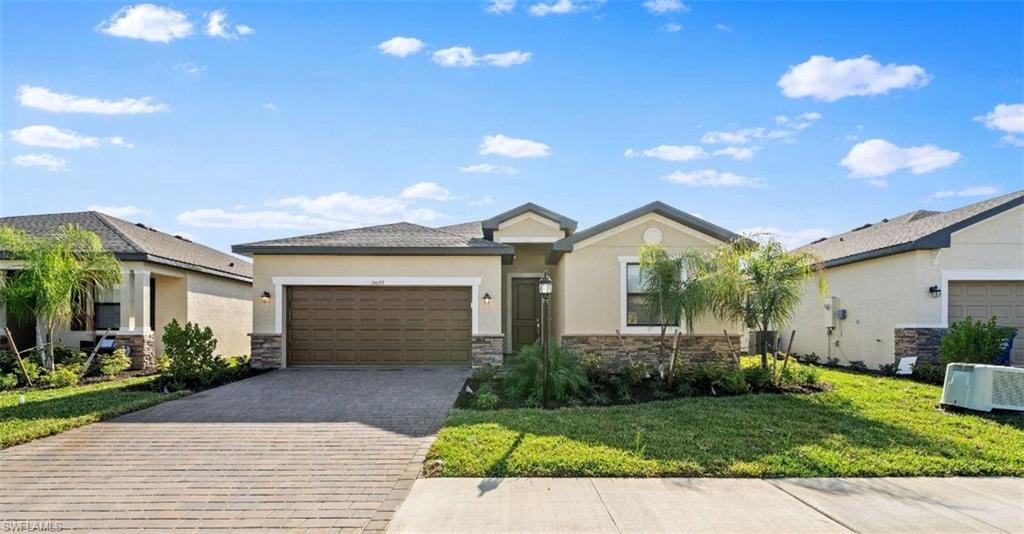 14942 Palamos Cir Property Photo 1