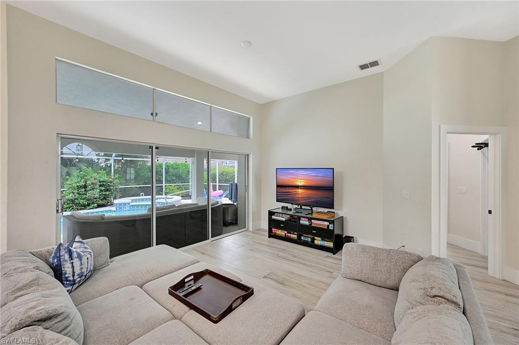 7575 San Miguel Way Property Photo 4