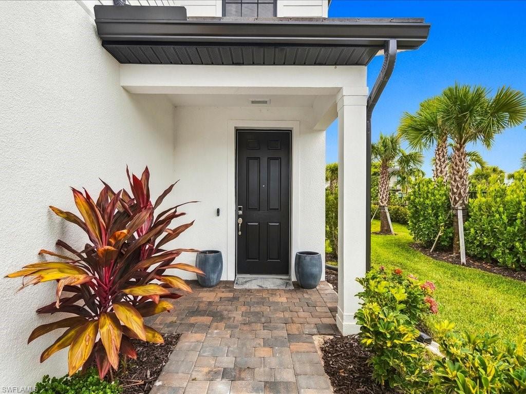 25037 Surf Haven Ln Property Photo 3