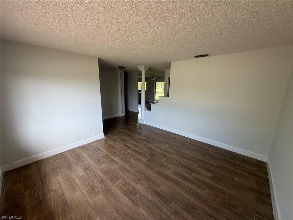 937 52nd St Property Photo 4