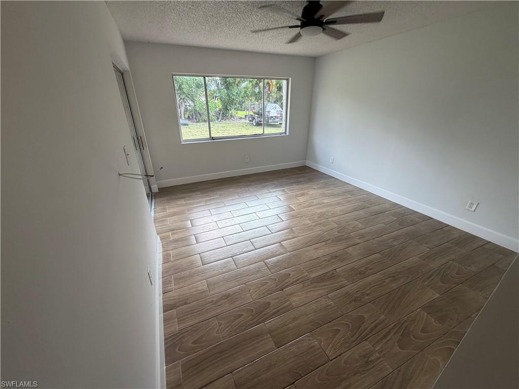 937 52nd St Property Photo 7