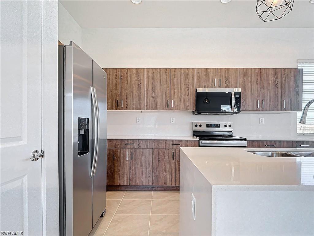 5773 Cassidy Ln Property Photo 3