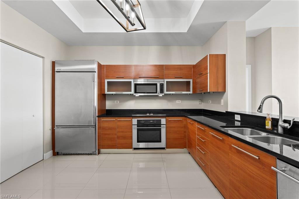 3000 Oasis Grand Blvd 401 Property Photo 7