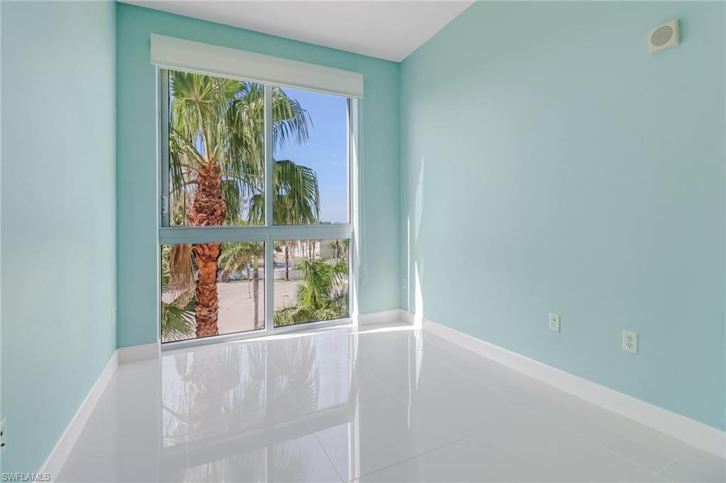 3000 Oasis Grand Blvd 401 Property Photo 13