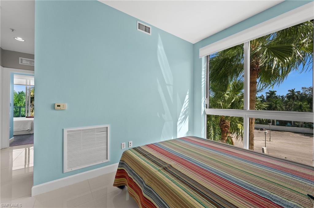 3000 Oasis Grand Blvd 401 Property Photo 22