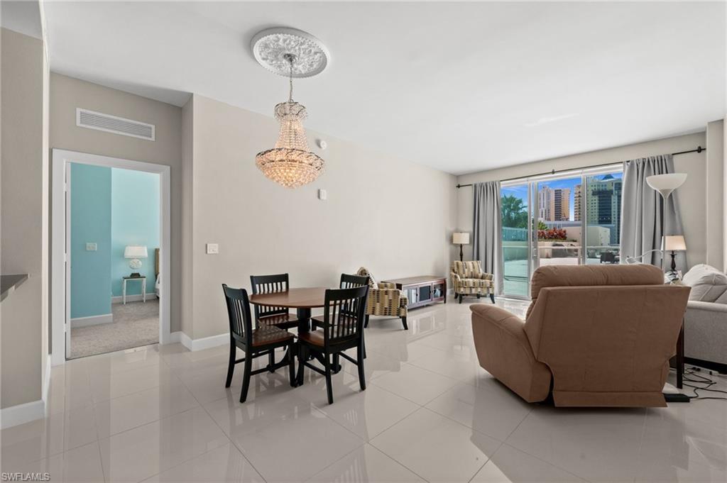 3000 Oasis Grand Blvd 401 Property Photo 32