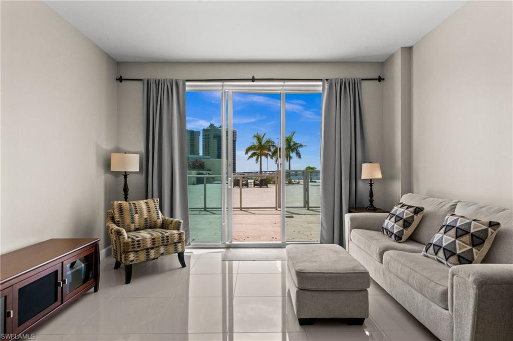 3000 Oasis Grand Blvd 401 Property Photo 37