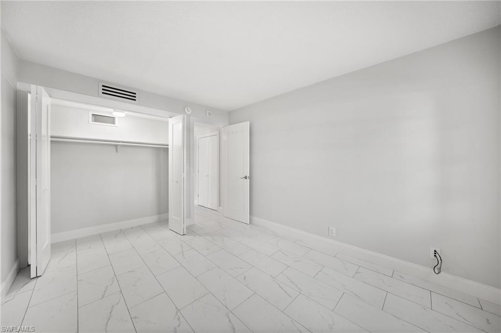 666 3rd St S 106 Property Photo 16